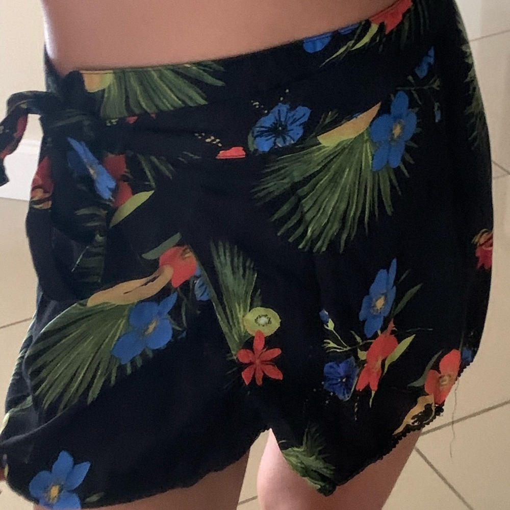 Mini floral beach tie skirt